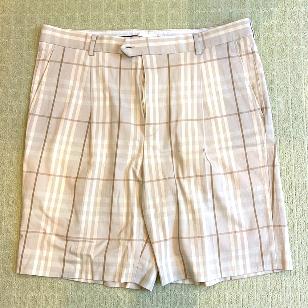 BURBERRY Golf Shorts Size 38